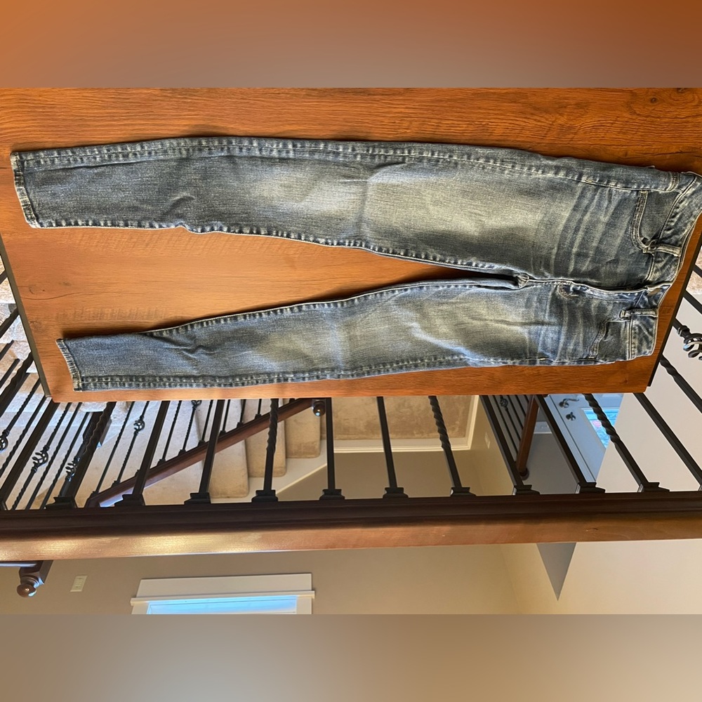 American Eagle skinny jeans